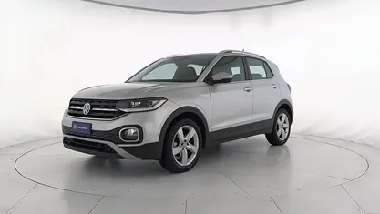 Usata VW T-Cross Advance 116 CV (85 kW) 2020 8e reflex silver metallizzato SUV