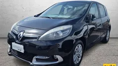 Nero Usata 2015 Renault Scénic III Monovolume | 7950 € (Cara)