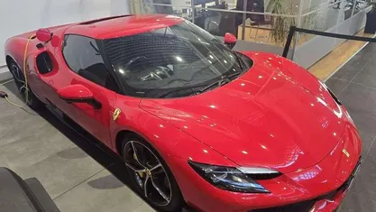 Usata Ferrari 296 663 CV (487 kW) 2025 Coupé