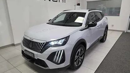Bianco Nuova 2025 Peugeot 2008 Allure SUV | 23.950 € (Buon prezzo)