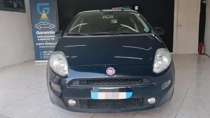 Usata Fiat Punto 77 CV (56 kW) 2015 Bluazzurro Utilitaria