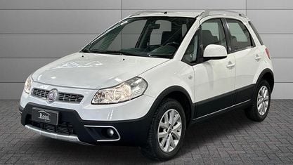 Begagnad Fiat Sedici Dynamic 135 HK (99 kW) 2011 Vit SUV