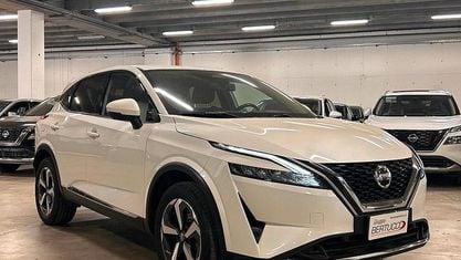 Usata Nissan Qashqai N-Connecta 140 CV (102 kW) 2021 Bianco SUV
