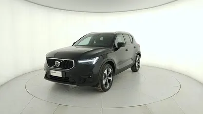 Usata Volvo XC40 Core 163 CV (119 kW) 2025 Onyx black SUV