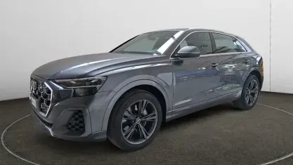 Usata Audi Q8 S-Line 286 CV (210 kW) 2024 Grigio scuro SUV