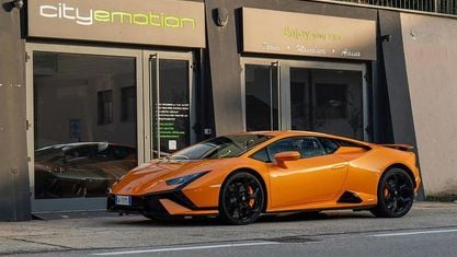 Usata Lamborghini Huracán 640 CV (470 kW) 2024 Arancione Coupé