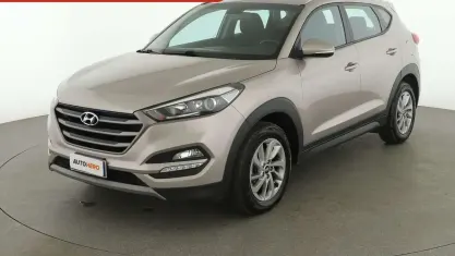 Używany Hyundai Tucson Comfort 116 KM (85 kW) 2017 Szary SUV