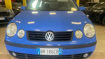 Usata VW Polo Trendline 75 CV (55 kW) 2002 Bluazzurro Utilitaria