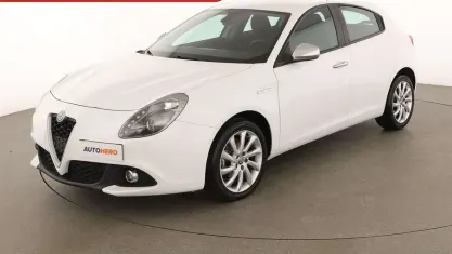 Usata Alfa Romeo Giulietta Super 120 CV (88 kW) 2018 Bianco Utilitaria