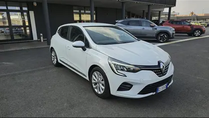 Usata 2022 Renault Clio V Intens Due volumi | 15.800 € (Buon prezzo)