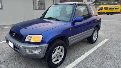 Usata Toyota RAV4 128 CV (94 kW) 2000 SUV