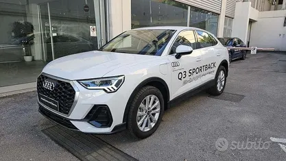 Bianco Usata 2024 Audi Q3 Sportback Business Plus SUV | 43.800 € (Buon prezzo)