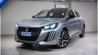 Usata Peugeot 208 Style 101 CV (74 kW) 2025 Utilitaria