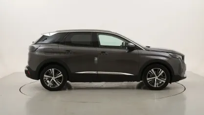 Usata Peugeot 3008 Allure 225 CV (165 kW) 2021 Grigiogrigio SUV