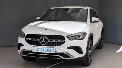 Käytetty Mercedes GLA200 Advanced 150 HP (110 kW) 2024 Valkoinen Katumaasturi