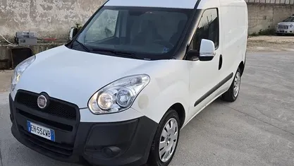 Usata Fiat Doblò 95 CV (69 kW) 2011 Monovolume