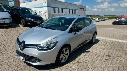 Usata Renault Clio 90 CV (66 kW) 2012 Grigio Station wagon