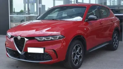 Begagnad Alfa Romeo Tonale Ti 160 HK (117 kW) 2023 Röd SUV