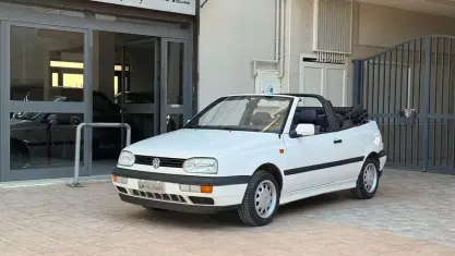 Usata VW Golf Cabriolet 75 CV (55 kW) 1994 Bianco Cabrio