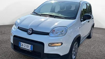 Usata Fiat Panda 70 CV (51 kW) 2023 Utilitaria