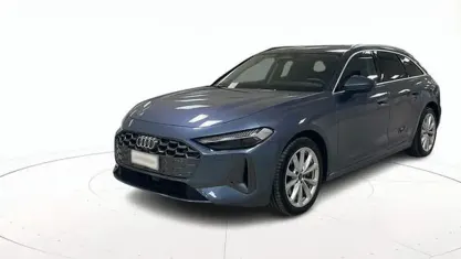 Usata Audi A5 Business 204 CV (150 kW) 2025 Blu / pastello Station wagon