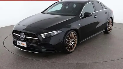 Nero Usata 2020 Mercedes A200 Premium Tre volumi | 25.499 € (Buon prezzo)