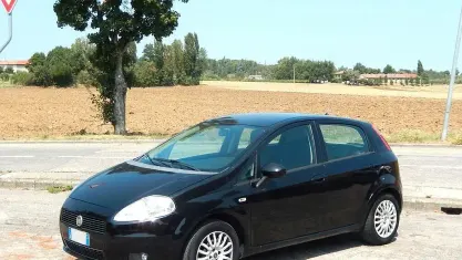 Usata Fiat Grande Punto 77 CV (56 kW) 2009 Nero Utilitaria
