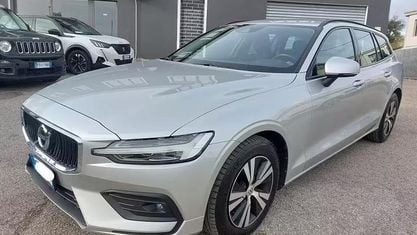 Usata Volvo V60 R-Design 150 CV (110 kW) 2019 Grigio Station wagon