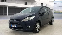 Nero metallizzato Usata 2009 Ford Fiesta Titanium Due volumi | 4570 € (Buon prezzo)