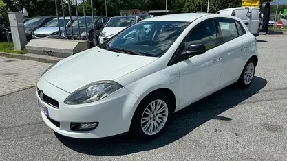 Usata Fiat Bravo 90 CV (66 kW) 2012 Utilitaria