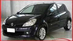 Nero Usata 2007 Renault Clio II Dynamique Tre volumi | 2900 € (Buon prezzo)