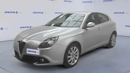 Usata Alfa Romeo Giulietta Business 120 CV (88 kW) 2016 Grigio scuro Utilitaria