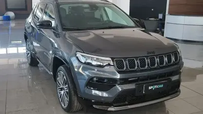 Usata Jeep Compass Summit 131 CV (96 kW) 2025 Grigio SUV