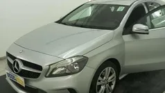 Argento metallizzato Usata 2017 Mercedes A200 Tre volumi | 17.900 € (Buon prezzo)