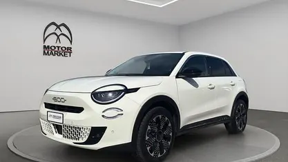 Usata Fiat 600 La Prima 110 CV (80 kW) 2025 Bianco gelato SUV