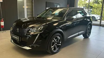 Usata Peugeot 2008 Allure 102 CV (75 kW) 2020 SUV