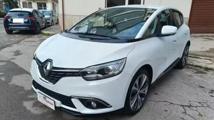 Usata Renault Scénic Intens 110 CV (80 kW) 2017 Bianco Monovolume