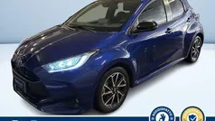 Blu metallizzato Usata 2021 Toyota Yaris Hybrid Lounge Tre volumi | 17.600 € (Buon prezzo)
