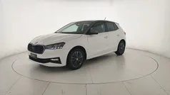 Bianco magnolia grigio graphite metalliz Usata 2023 Skoda Fabia Style Tre volumi | 14.700 € (Buon prezzo)