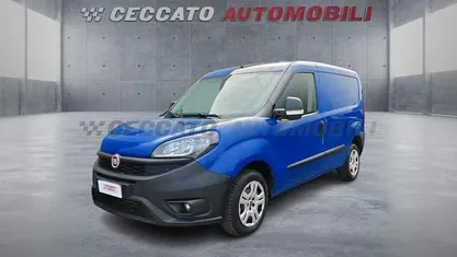 Usata Fiat Doblò 95 CV (69 kW) 2018 Blu Monovolume