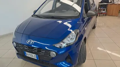 Usata Hyundai i10 Advanced 67 CV (49 kW) 2021 Bluazzurro Utilitaria