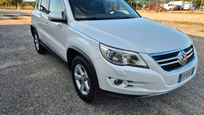 Usata VW Tiguan Sportline 140 CV (102 kW) 2010 Bianco SUV