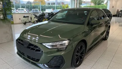 Nuova Audi A3 Sportback e-tron S-Line 150 CV (110 kW) 2025 Verde district Utilitaria