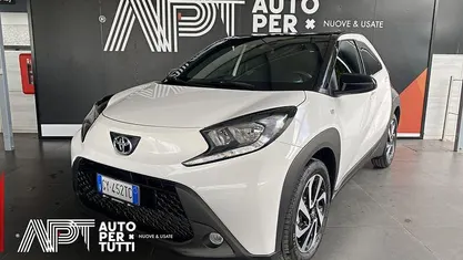 Usata Toyota Aygo X Trend 72 CV (52 kW) 2025 Bianco SUV