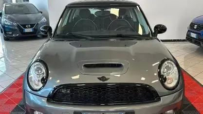 Usata Mini Cooper S 170 CV (125 kW) 2008 Grigio Utilitaria