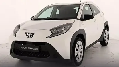 Usata Toyota Aygo X Active 72 CV (52 kW) 2023 Bianco SUV