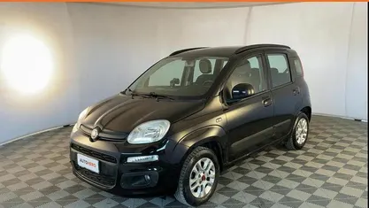 Begagnad Fiat Panda Lounge 70 HK (51 kW) 2019 Svart Halvkombi
