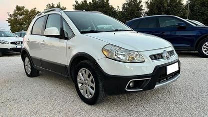 Usata Fiat Sedici 135 CV (99 kW) 2011 Bianco SUV