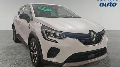 Bianco Usata 2024 Renault Captur Evolution SUV | 18.790 € (Buon prezzo)