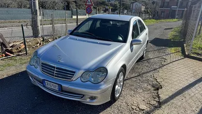 Usata Mercedes C200 Classic 122 CV (89 kW) 2004 Berlina